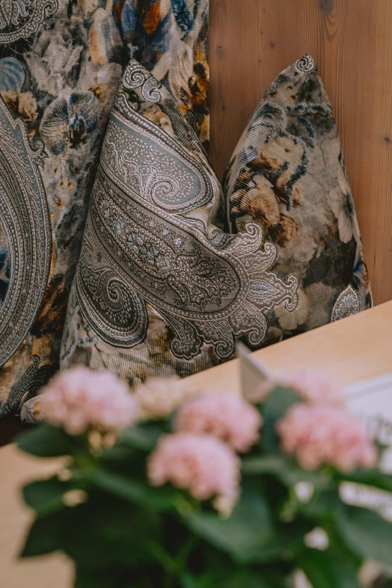 Loisi'S Boutiquehotel อาเคนเคียร์ค ภายนอก รูปภาพ